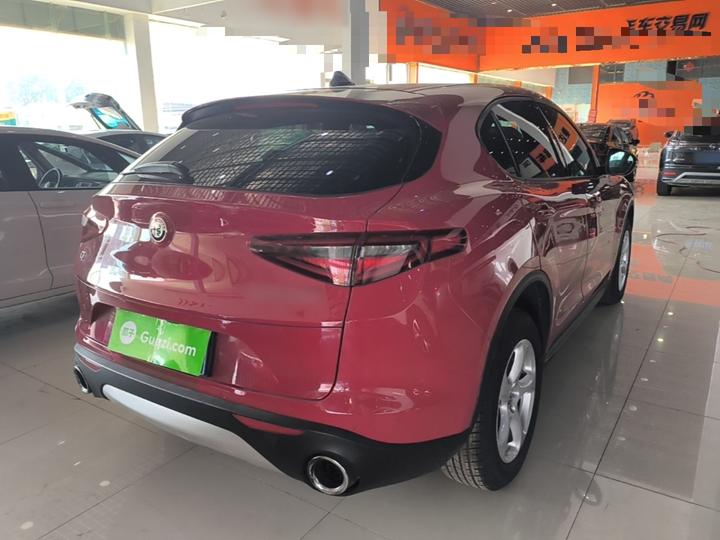 Alfa Romeo Stelvio 2017 2.0T 200HP Elite photo 4
