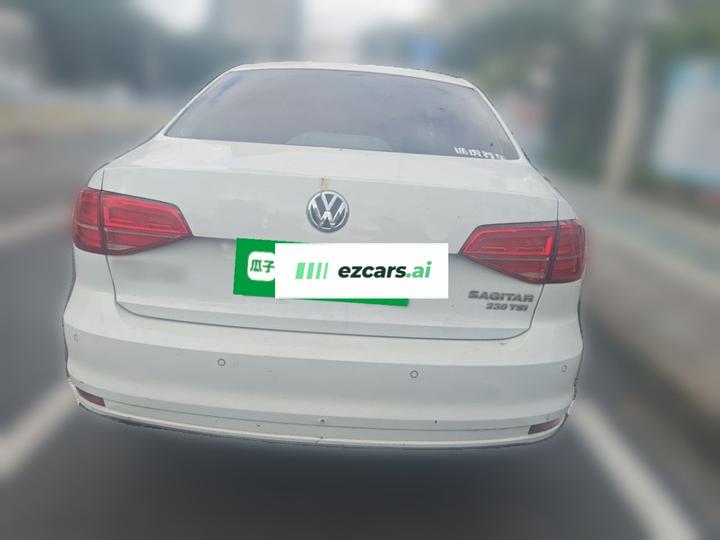 Sagitar 2015 230TSI AT Comfort photo 5