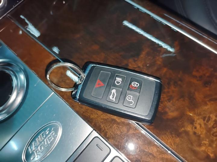 Range Rover 2020 3.0 L6 Prosperous photo 8