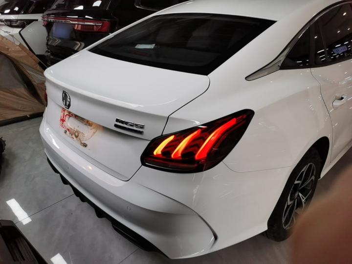 MG5 2023 180DVVT MT photo 3