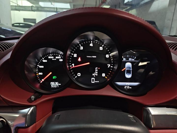 718 2020 Boxster 2.0T photo 7
