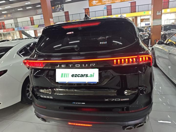 X70 PLUS 2023 1.6T DCT 5-Seater photo 5