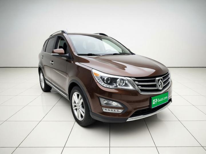 560 2015 1.8L MT Elite photo 3
