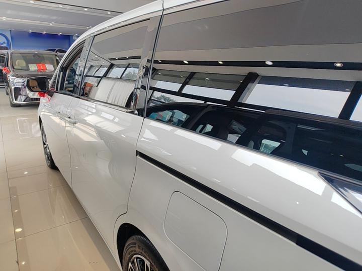 GAC Trumpchi E8 EV 2024 150km MAX photo 4