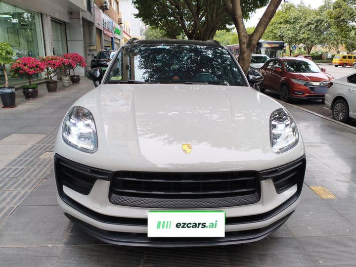2022 Macan 2.0T photo 2