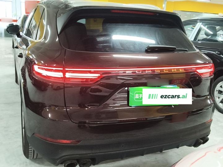 2018 Cayenne 3.0T photo 3