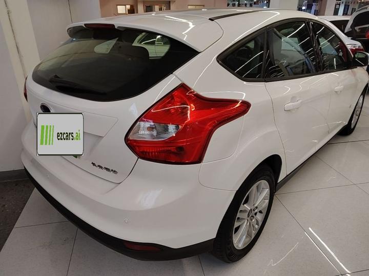 Focus 2012 Hatchback 1.6L AT Comfort photo 4