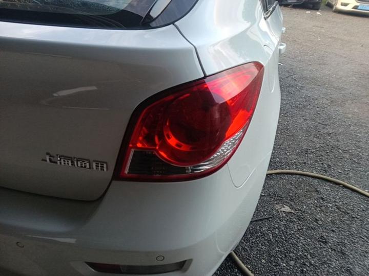 2013 Hatchback 1.6L MT Luxury photo 7