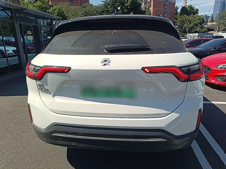 ES6 2020 600KM Sport photo 3