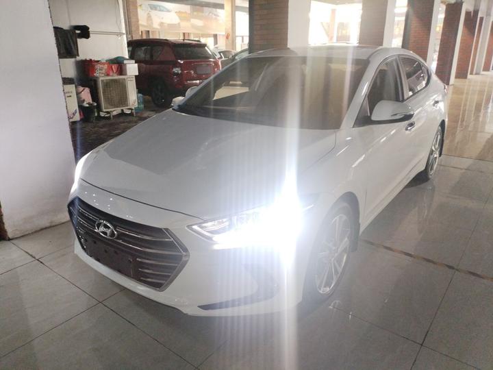 Elantra 2016 1.6L AT Smart Elite