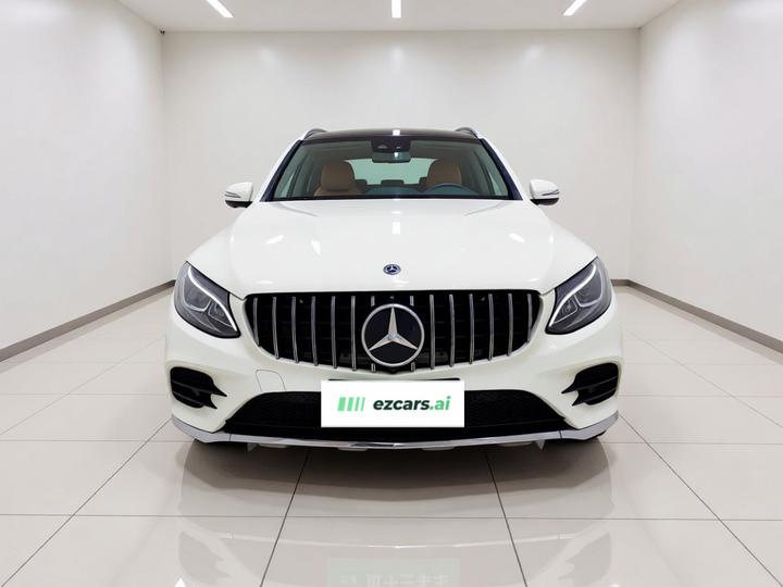 GLC 2017 GLC 260 4MATIC Luxury photo 2