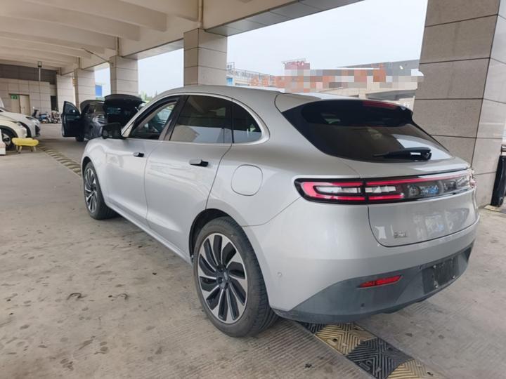 HIMA AITO M5 2022 EREV AWD Performance photo 4