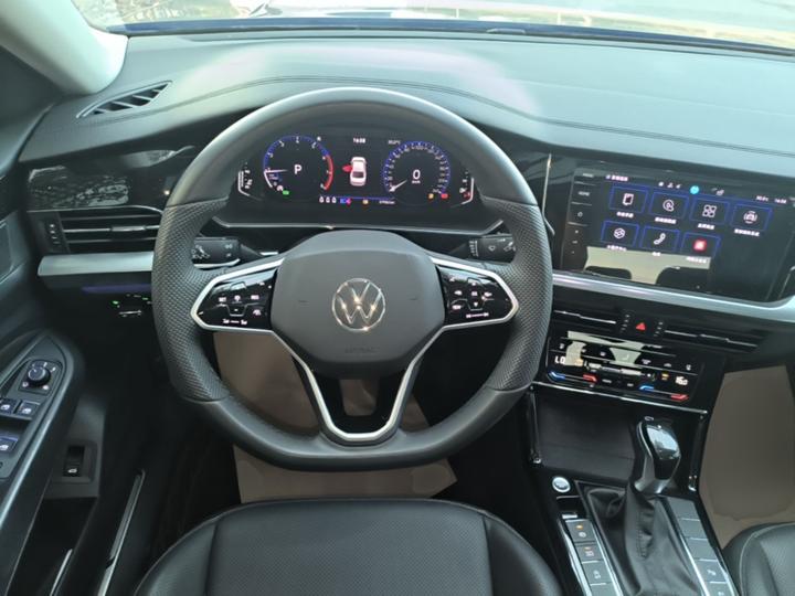 Passat 2024 380TSI Luxury photo 6