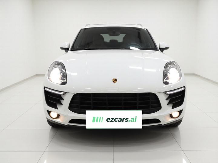 2014 Macan 2.0T photo 2
