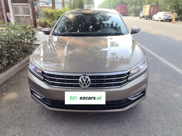 Passat 2017 330TSI DSG photo 2
