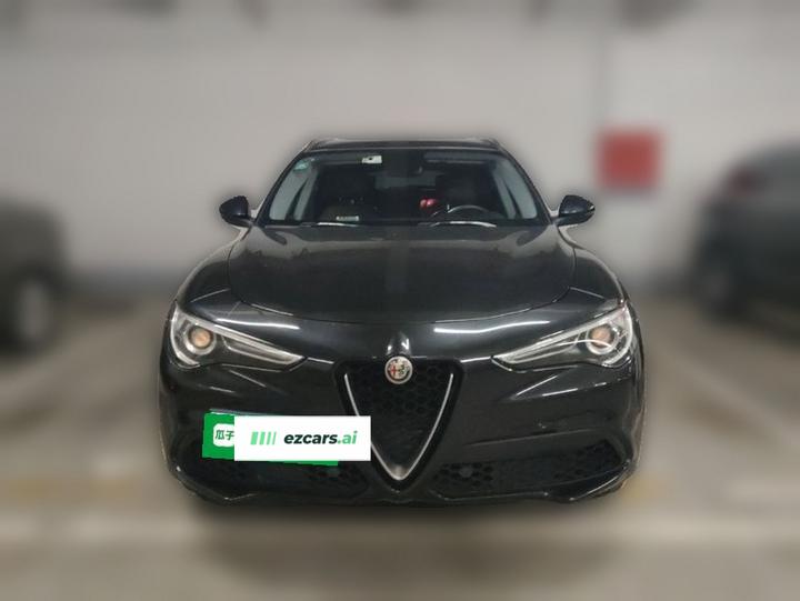 Alfa Romeo Stelvio 2017 2.0T 200HP Luxury photo 2