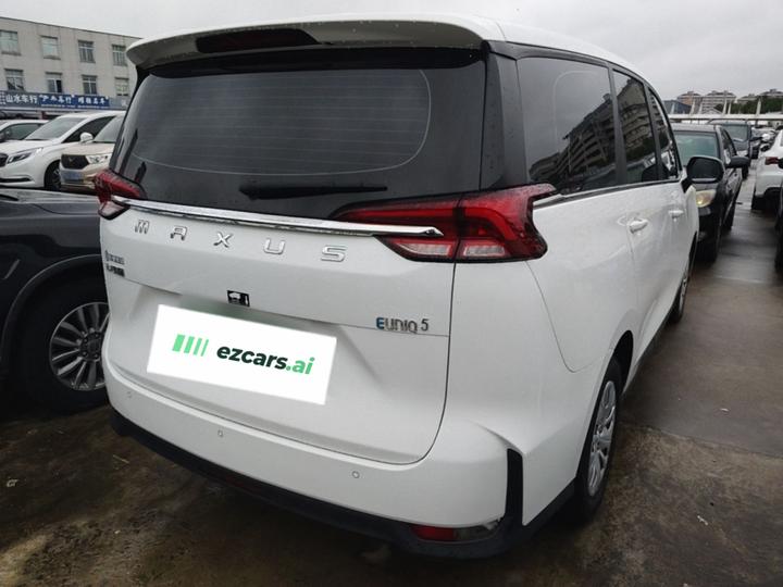 MAXUS EUNIQ 5 2020 Elite 7-Seater photo 4