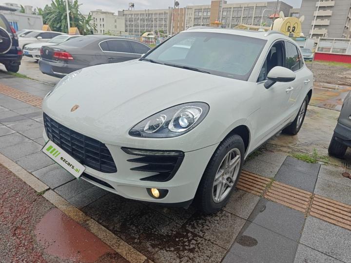 2014 Macan 2.0T