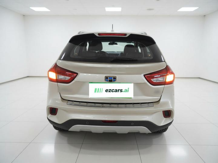 Vision X3 2017 1.5L MT Premium photo 5