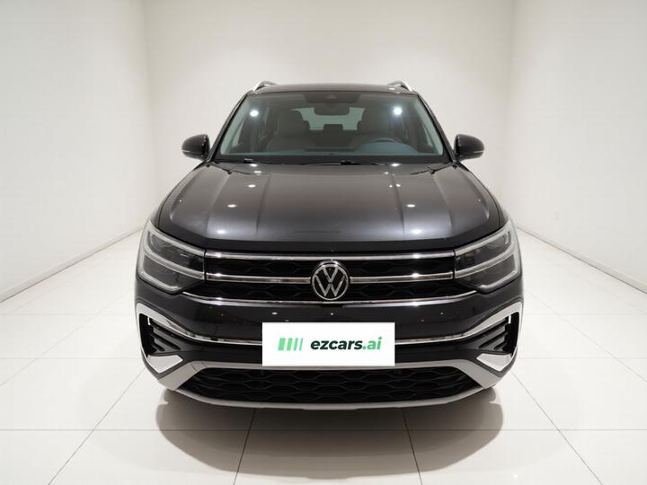 Tharu 2023 300TSI RWD photo 2