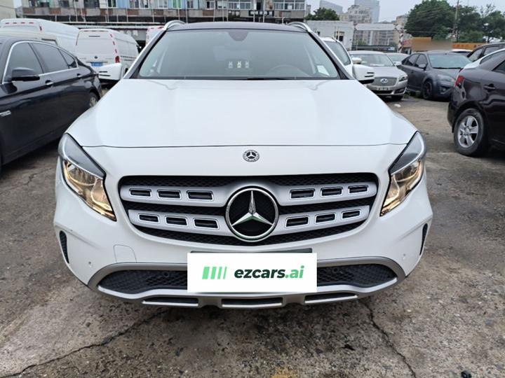 GLA 2017 GLA 200 Dynamic photo 2