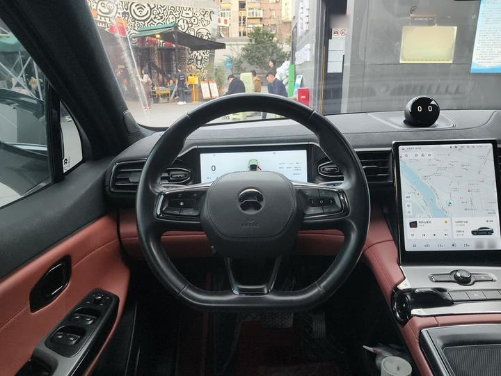 EC6 2020 605KM Sport photo 7