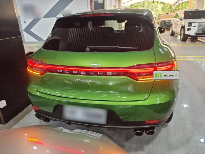 Macan 2.0T photo 3