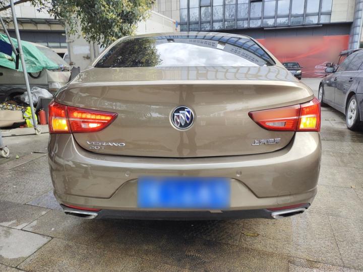 Verano 2017 Sedan 20T DCT Leading photo 3