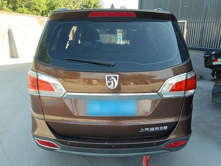 730 2014 1.5L MT Luxury ESP 7-Seater photo 3