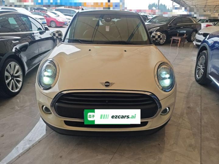 2021 1.5T ONE 5-Door photo 2
