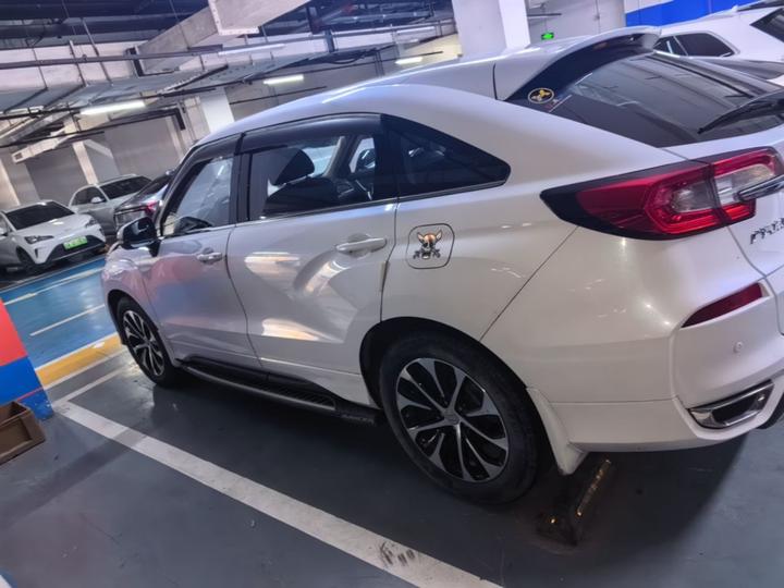 Avancier 2017 240TURBO RWD Luxury photo 4