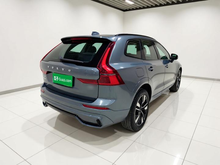 XC60 2026 B5 AWD Sport photo 4