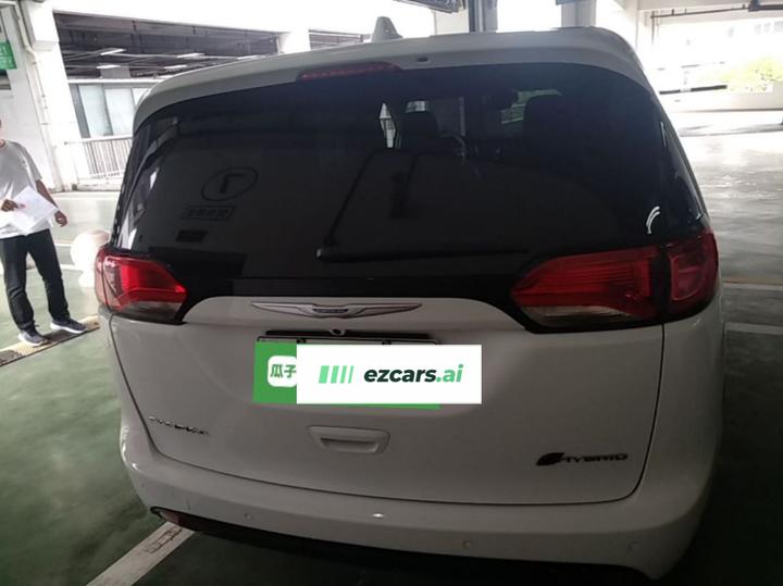 Chrysler PHEV Imported 2019 3.6L PHEV photo 3