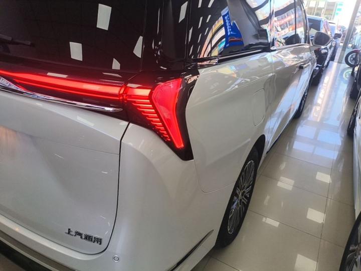 GL8 EV 2024 Exclusive 7-Seater photo 7