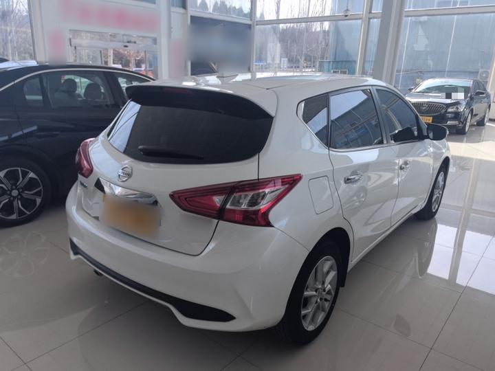 Tiida 2024 1.6L CVT photo 4