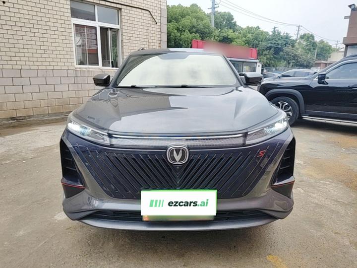CS75 PLUS 2022 2nd Gen 1.5T AT Premium photo 2