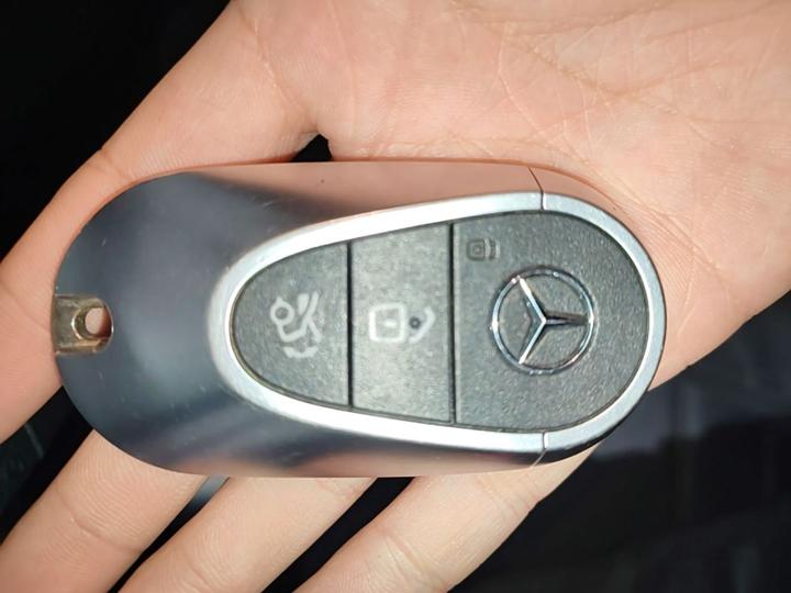 C-Class 2022 Facelift C 200 L Sport photo 8