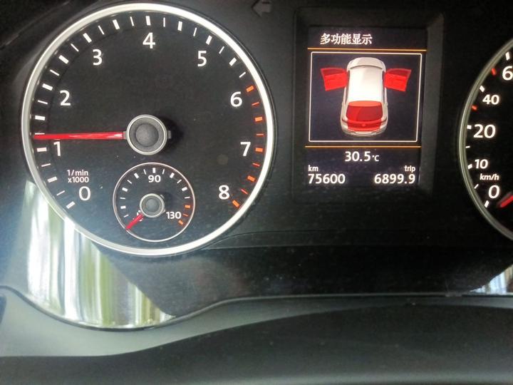 Tiguan 2015 2.0TSI Comfort photo 6