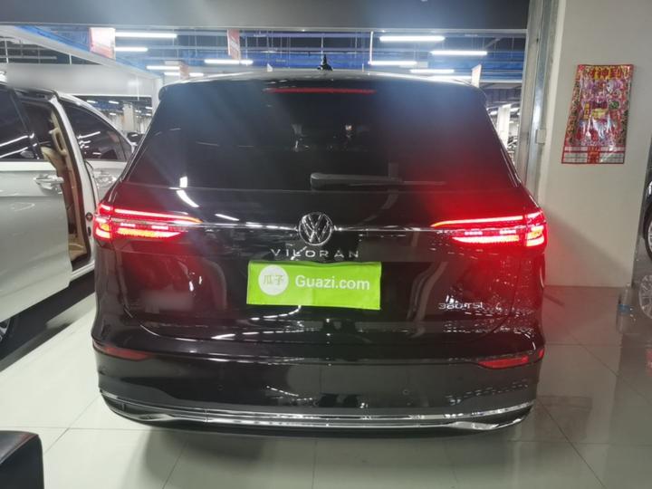 Viloran 2023 380TSI Premium photo 3