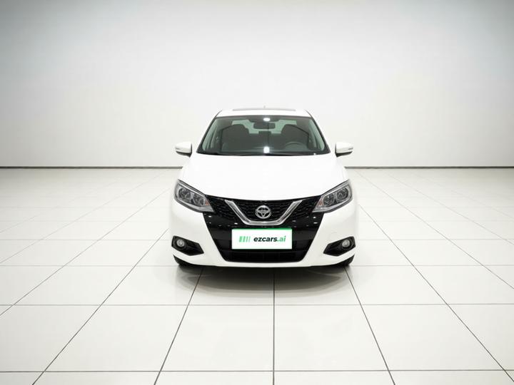 Tiida 2016 1.6L CVT photo 2