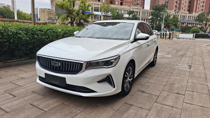 Emgrand 2022 4 1.5L MT Luxury