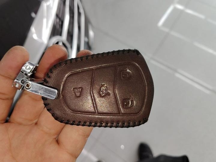XTS 2018 28T Tech photo 8