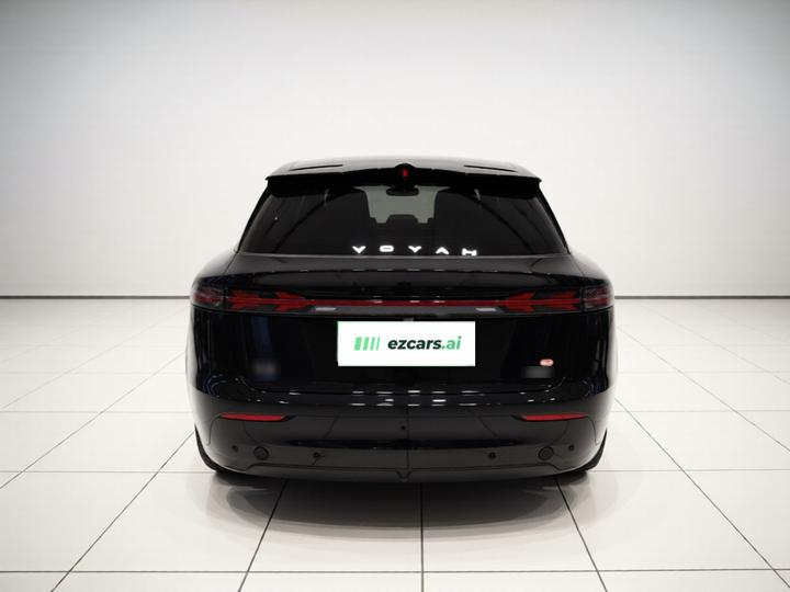 Voyah 2025 AWD Qiankun photo 5
