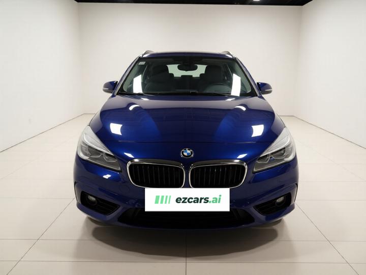 2 Series Wagon 2016 218i Sport Design Package photo 2