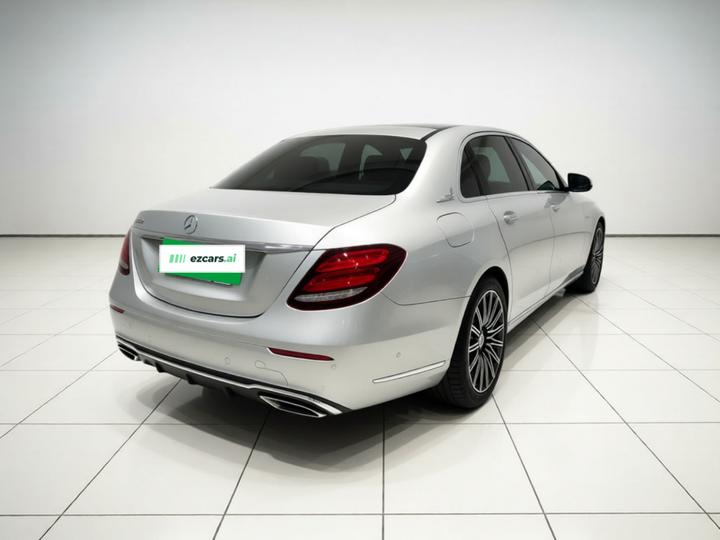 E-Class 2016 E 300 L Luxury photo 6