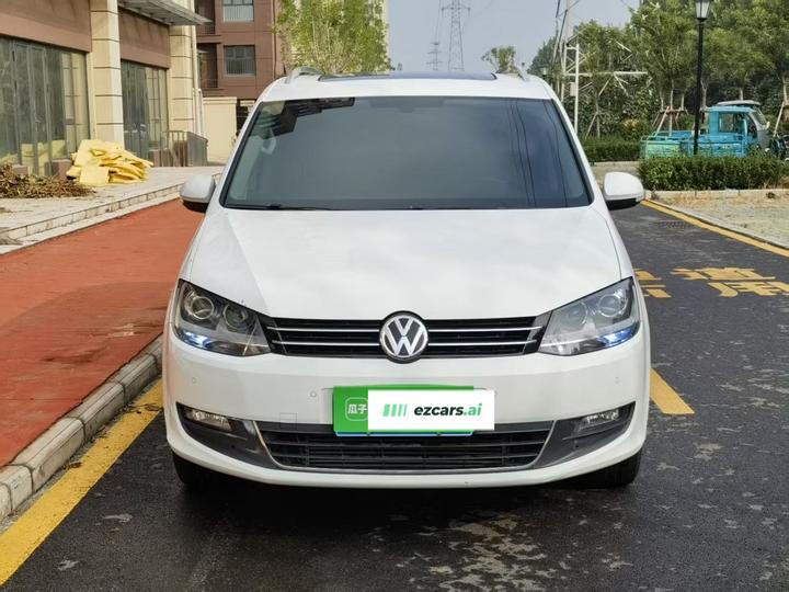 2018 380TSI 7-Seater photo 2