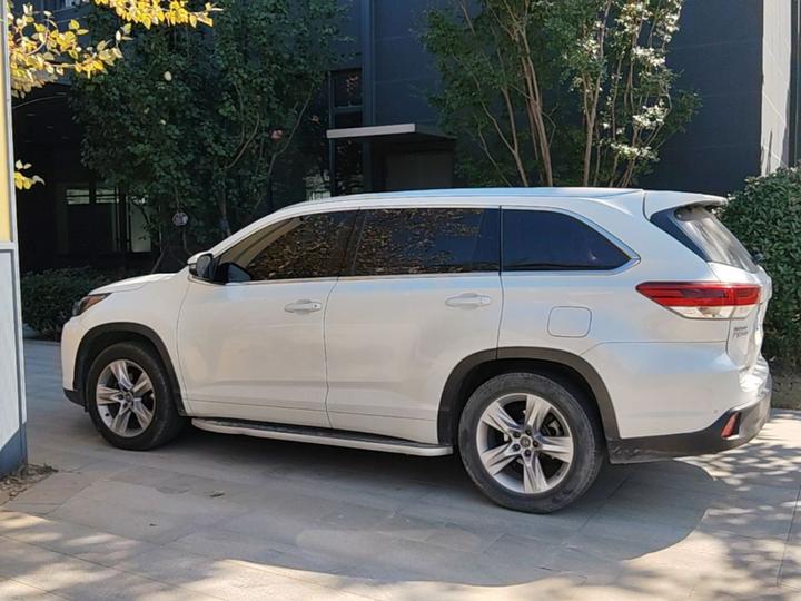 Highlander 2018 2.0T AWD Premium 7-Seater China V photo 3