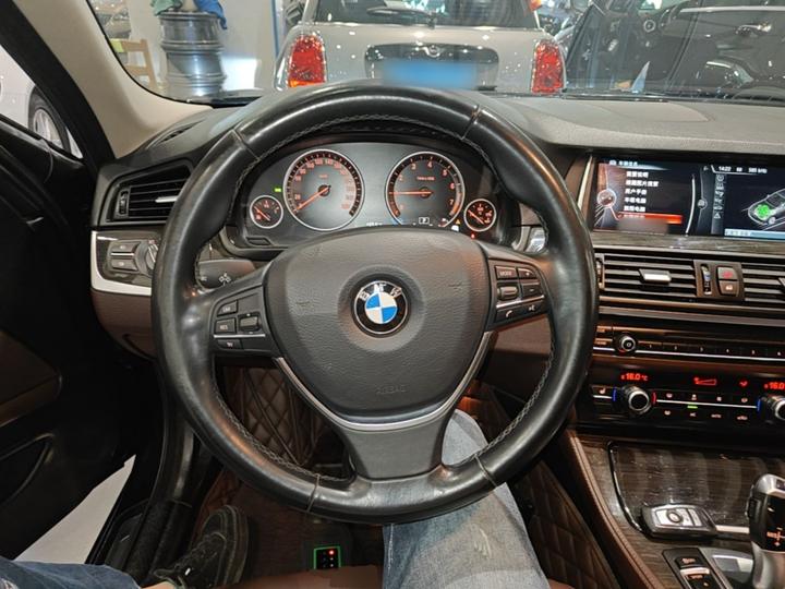 5 Series 2014 525Li Luxury Design Package photo 5