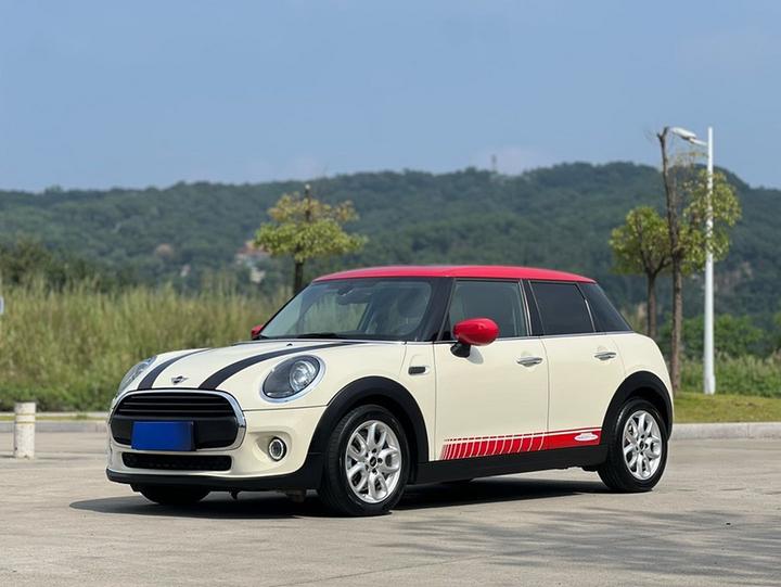 2020 1.5T ONE 5-Door