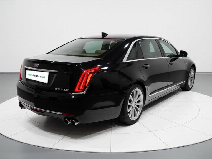 CT6 2017 28T Leading photo 6